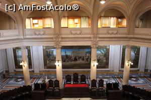 [P26] Santos, Museu do Cafe Brasileiro, Sala de Tranzacționare, masa conducătorilor licitațiilor văzută de la etaj și frumoasele tablouri » foto by mprofeanu
 - 
<span class="allrVoted glyphicon glyphicon-heart hidden" id="av1089308"></span>
<a class="m-l-10 hidden" id="sv1089308" onclick="voting_Foto_DelVot(,1089308,15313)" role="button">șterge vot <span class="glyphicon glyphicon-remove"></span></a>
<a id="v91089308" class=" c-red"  onclick="voting_Foto_SetVot(1089308)" role="button"><span class="glyphicon glyphicon-heart-empty"></span> <b>LIKE</b> = Votează poza</a> <img class="hidden"  id="f1089308W9" src="/imagini/loader.gif" border="0" /><span class="AjErrMes hidden" id="e1089308ErM"></span>