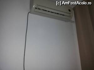 [P05] Aparatul de aer conditionat, functionabil de altfel. Asta in cazul in care la receptie nu ti se da din greseala telecomanda de la un alt tip de aparat :))  » foto by Ilaș Maria
 - 
<span class="allrVoted glyphicon glyphicon-heart hidden" id="av508196"></span>
<a class="m-l-10 hidden" id="sv508196" onclick="voting_Foto_DelVot(,508196,15401)" role="button">șterge vot <span class="glyphicon glyphicon-remove"></span></a>
<a id="v9508196" class=" c-red"  onclick="voting_Foto_SetVot(508196)" role="button"><span class="glyphicon glyphicon-heart-empty"></span> <b>LIKE</b> = Votează poza</a> <img class="hidden"  id="f508196W9" src="/imagini/loader.gif" border="0" /><span class="AjErrMes hidden" id="e508196ErM"></span>