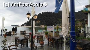 [P04] De pe terasa krambousa - scaunel albastre sin spate tin de terasa hotelului » foto by papone
 - 
<span class="allrVoted glyphicon glyphicon-heart hidden" id="av742784"></span>
<a class="m-l-10 hidden" id="sv742784" onclick="voting_Foto_DelVot(,742784,15447)" role="button">șterge vot <span class="glyphicon glyphicon-remove"></span></a>
<a id="v9742784" class=" c-red"  onclick="voting_Foto_SetVot(742784)" role="button"><span class="glyphicon glyphicon-heart-empty"></span> <b>LIKE</b> = Votează poza</a> <img class="hidden"  id="f742784W9" src="/imagini/loader.gif" border="0" /><span class="AjErrMes hidden" id="e742784ErM"></span>