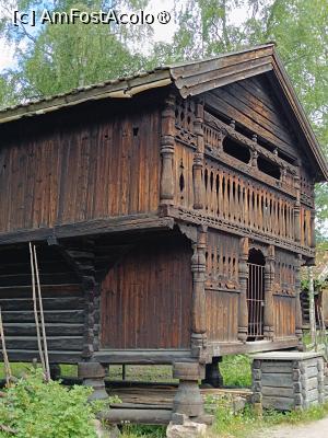 [P67] Oslo, Norsk Folkemuseum, Zona Hallingdal, Mansarda (depozit la parter, locuință la etaj) din Grimsgard, din 1797, nu se pot uita astfel de clădiri... » foto by mprofeanu
 - 
<span class="allrVoted glyphicon glyphicon-heart hidden" id="av1517176"></span>
<a class="m-l-10 hidden" id="sv1517176" onclick="voting_Foto_DelVot(,1517176,15474)" role="button">șterge vot <span class="glyphicon glyphicon-remove"></span></a>
<a id="v91517176" class=" c-red"  onclick="voting_Foto_SetVot(1517176)" role="button"><span class="glyphicon glyphicon-heart-empty"></span> <b>LIKE</b> = Votează poza</a> <img class="hidden"  id="f1517176W9" src="/imagini/loader.gif" border="0" /><span class="AjErrMes hidden" id="e1517176ErM"></span>