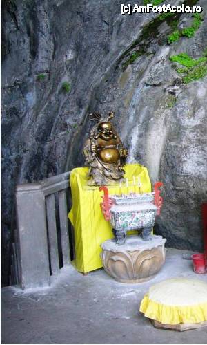 [P15] Un mic Buda din cupru si obiecte de cult religios » foto by cdiana
 - 
<span class="allrVoted glyphicon glyphicon-heart hidden" id="av478093"></span>
<a class="m-l-10 hidden" id="sv478093" onclick="voting_Foto_DelVot(,478093,15634)" role="button">șterge vot <span class="glyphicon glyphicon-remove"></span></a>
<a id="v9478093" class=" c-red"  onclick="voting_Foto_SetVot(478093)" role="button"><span class="glyphicon glyphicon-heart-empty"></span> <b>LIKE</b> = Votează poza</a> <img class="hidden"  id="f478093W9" src="/imagini/loader.gif" border="0" /><span class="AjErrMes hidden" id="e478093ErM"></span>
