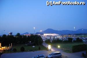 [P09] Salzburg, Aeroportul W. A. Mozart » foto by unq
 - 
<span class="allrVoted glyphicon glyphicon-heart hidden" id="av480981"></span>
<a class="m-l-10 hidden" id="sv480981" onclick="voting_Foto_DelVot(,480981,15692)" role="button">șterge vot <span class="glyphicon glyphicon-remove"></span></a>
<a id="v9480981" class=" c-red"  onclick="voting_Foto_SetVot(480981)" role="button"><span class="glyphicon glyphicon-heart-empty"></span> <b>LIKE</b> = Votează poza</a> <img class="hidden"  id="f480981W9" src="/imagini/loader.gif" border="0" /><span class="AjErrMes hidden" id="e480981ErM"></span>
