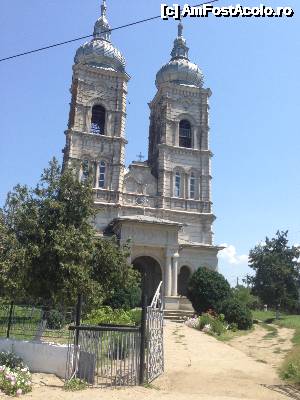 [P02] Biserica 'Sfintii voievozi' » foto by ana1
 - 
<span class="allrVoted glyphicon glyphicon-heart hidden" id="av483619"></span>
<a class="m-l-10 hidden" id="sv483619" onclick="voting_Foto_DelVot(,483619,15752)" role="button">șterge vot <span class="glyphicon glyphicon-remove"></span></a>
<a id="v9483619" class=" c-red"  onclick="voting_Foto_SetVot(483619)" role="button"><span class="glyphicon glyphicon-heart-empty"></span> <b>LIKE</b> = Votează poza</a> <img class="hidden"  id="f483619W9" src="/imagini/loader.gif" border="0" /><span class="AjErrMes hidden" id="e483619ErM"></span>