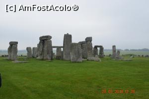 [P13] Stonehenge - se vad in centru pietrele albastre » foto by Pușcașu Marin
 - 
<span class="allrVoted glyphicon glyphicon-heart hidden" id="av978649"></span>
<a class="m-l-10 hidden" id="sv978649" onclick="voting_Foto_DelVot(,978649,15762)" role="button">șterge vot <span class="glyphicon glyphicon-remove"></span></a>
<a id="v9978649" class=" c-red"  onclick="voting_Foto_SetVot(978649)" role="button"><span class="glyphicon glyphicon-heart-empty"></span> <b>LIKE</b> = Votează poza</a> <img class="hidden"  id="f978649W9" src="/imagini/loader.gif" border="0" /><span class="AjErrMes hidden" id="e978649ErM"></span>