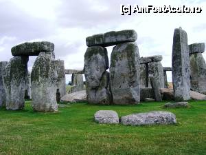 [P05] Stonehenge - stâncile suspendate...  » foto by makuy*
 - 
<span class="allrVoted glyphicon glyphicon-heart hidden" id="av483756"></span>
<a class="m-l-10 hidden" id="sv483756" onclick="voting_Foto_DelVot(,483756,15762)" role="button">șterge vot <span class="glyphicon glyphicon-remove"></span></a>
<a id="v9483756" class=" c-red"  onclick="voting_Foto_SetVot(483756)" role="button"><span class="glyphicon glyphicon-heart-empty"></span> <b>LIKE</b> = Votează poza</a> <img class="hidden"  id="f483756W9" src="/imagini/loader.gif" border="0" /><span class="AjErrMes hidden" id="e483756ErM"></span>