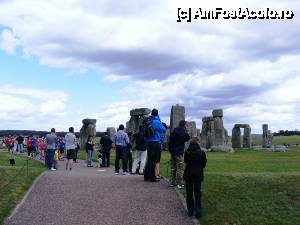 [P06] Stonehenge - aleea pelerinilor » foto by makuy*
 - 
<span class="allrVoted glyphicon glyphicon-heart hidden" id="av483757"></span>
<a class="m-l-10 hidden" id="sv483757" onclick="voting_Foto_DelVot(,483757,15762)" role="button">șterge vot <span class="glyphicon glyphicon-remove"></span></a>
<a id="v9483757" class=" c-red"  onclick="voting_Foto_SetVot(483757)" role="button"><span class="glyphicon glyphicon-heart-empty"></span> <b>LIKE</b> = Votează poza</a> <img class="hidden"  id="f483757W9" src="/imagini/loader.gif" border="0" /><span class="AjErrMes hidden" id="e483757ErM"></span>