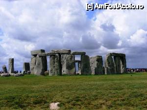 [P09] Stonehenge - impresie, sub nori » foto by makuy*
 - 
<span class="allrVoted glyphicon glyphicon-heart hidden" id="av483760"></span>
<a class="m-l-10 hidden" id="sv483760" onclick="voting_Foto_DelVot(,483760,15762)" role="button">șterge vot <span class="glyphicon glyphicon-remove"></span></a>
<a id="v9483760" class=" c-red"  onclick="voting_Foto_SetVot(483760)" role="button"><span class="glyphicon glyphicon-heart-empty"></span> <b>LIKE</b> = Votează poza</a> <img class="hidden"  id="f483760W9" src="/imagini/loader.gif" border="0" /><span class="AjErrMes hidden" id="e483760ErM"></span>