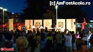 [P31] Imagine de la spectacolul Festivalului Balcanic de Folclor, din Ohrid.  » foto by Costi
 - 
<span class="allrVoted glyphicon glyphicon-heart hidden" id="av486237"></span>
<a class="m-l-10 hidden" id="sv486237" onclick="voting_Foto_DelVot(,486237,15823)" role="button">șterge vot <span class="glyphicon glyphicon-remove"></span></a>
<a id="v9486237" class=" c-red"  onclick="voting_Foto_SetVot(486237)" role="button"><span class="glyphicon glyphicon-heart-empty"></span> <b>LIKE</b> = Votează poza</a> <img class="hidden"  id="f486237W9" src="/imagini/loader.gif" border="0" /><span class="AjErrMes hidden" id="e486237ErM"></span>