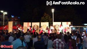 [P33] Imagine de la spectacolul Festivalului Balcanic de Folclor, din Ohrid.  » foto by Costi
 - 
<span class="allrVoted glyphicon glyphicon-heart hidden" id="av486239"></span>
<a class="m-l-10 hidden" id="sv486239" onclick="voting_Foto_DelVot(,486239,15823)" role="button">șterge vot <span class="glyphicon glyphicon-remove"></span></a>
<a id="v9486239" class=" c-red"  onclick="voting_Foto_SetVot(486239)" role="button"><span class="glyphicon glyphicon-heart-empty"></span> <b>LIKE</b> = Votează poza</a> <img class="hidden"  id="f486239W9" src="/imagini/loader.gif" border="0" /><span class="AjErrMes hidden" id="e486239ErM"></span>