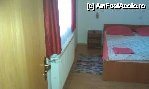[P14] Interior cameră la pensiunea Apartments Orhideja din Smoljanac-Plitvice, Croaţia.  » foto by traian.leuca †
 - 
<span class="allrVoted glyphicon glyphicon-heart hidden" id="av491550"></span>
<a class="m-l-10 hidden" id="sv491550" onclick="voting_Foto_DelVot(,491550,15963)" role="button">șterge vot <span class="glyphicon glyphicon-remove"></span></a>
<a id="v9491550" class=" c-red"  onclick="voting_Foto_SetVot(491550)" role="button"><span class="glyphicon glyphicon-heart-empty"></span> <b>LIKE</b> = Votează poza</a> <img class="hidden"  id="f491550W9" src="/imagini/loader.gif" border="0" /><span class="AjErrMes hidden" id="e491550ErM"></span>