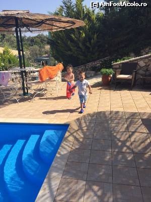 [P02] La piscina!  » foto by Bugs
 - 
<span class="allrVoted glyphicon glyphicon-heart hidden" id="av631728"></span>
<a class="m-l-10 hidden" id="sv631728" onclick="voting_Foto_DelVot(,631728,16171)" role="button">șterge vot <span class="glyphicon glyphicon-remove"></span></a>
<a id="v9631728" class=" c-red"  onclick="voting_Foto_SetVot(631728)" role="button"><span class="glyphicon glyphicon-heart-empty"></span> <b>LIKE</b> = Votează poza</a> <img class="hidden"  id="f631728W9" src="/imagini/loader.gif" border="0" /><span class="AjErrMes hidden" id="e631728ErM"></span>