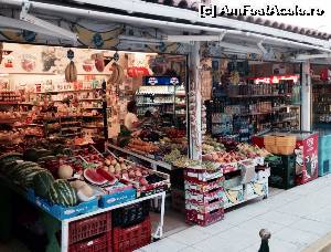 [P08] Supermarket in Sidari.  » foto by Coniss
 - 
<span class="allrVoted glyphicon glyphicon-heart hidden" id="av556173"></span>
<a class="m-l-10 hidden" id="sv556173" onclick="voting_Foto_DelVot(,556173,16476)" role="button">șterge vot <span class="glyphicon glyphicon-remove"></span></a>
<a id="v9556173" class=" c-red"  onclick="voting_Foto_SetVot(556173)" role="button"><span class="glyphicon glyphicon-heart-empty"></span> <b>LIKE</b> = Votează poza</a> <img class="hidden"  id="f556173W9" src="/imagini/loader.gif" border="0" /><span class="AjErrMes hidden" id="e556173ErM"></span>