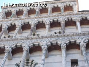 [P09] Lucca- oraș în Toscana. Biserica San Martino. Trei logii etajate pe fațada bidericii. » foto by mihaelavoicu
 - 
<span class="allrVoted glyphicon glyphicon-heart hidden" id="av1228371"></span>
<a class="m-l-10 hidden" id="sv1228371" onclick="voting_Foto_DelVot(,1228371,16529)" role="button">șterge vot <span class="glyphicon glyphicon-remove"></span></a>
<a id="v91228371" class=" c-red"  onclick="voting_Foto_SetVot(1228371)" role="button"><span class="glyphicon glyphicon-heart-empty"></span> <b>LIKE</b> = Votează poza</a> <img class="hidden"  id="f1228371W9" src="/imagini/loader.gif" border="0" /><span class="AjErrMes hidden" id="e1228371ErM"></span>