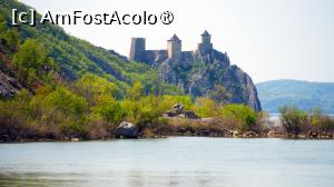 [P21] Cetatea Golubac văzută de pe apă » foto by pepsi70ro
 - 
<span class="allrVoted glyphicon glyphicon-heart hidden" id="av1527642"></span>
<a class="m-l-10 hidden" id="sv1527642" onclick="voting_Foto_DelVot(,1527642,16590)" role="button">șterge vot <span class="glyphicon glyphicon-remove"></span></a>
<a id="v91527642" class=" c-red"  onclick="voting_Foto_SetVot(1527642)" role="button"><span class="glyphicon glyphicon-heart-empty"></span> <b>LIKE</b> = Votează poza</a> <img class="hidden"  id="f1527642W9" src="/imagini/loader.gif" border="0" /><span class="AjErrMes hidden" id="e1527642ErM"></span>
