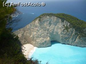 [P08] Navagio » foto by Ruxandra R
 - 
<span class="allrVoted glyphicon glyphicon-heart hidden" id="av759317"></span>
<a class="m-l-10 hidden" id="sv759317" onclick="voting_Foto_DelVot(,759317,16617)" role="button">șterge vot <span class="glyphicon glyphicon-remove"></span></a>
<a id="v9759317" class=" c-red"  onclick="voting_Foto_SetVot(759317)" role="button"><span class="glyphicon glyphicon-heart-empty"></span> <b>LIKE</b> = Votează poza</a> <img class="hidden"  id="f759317W9" src="/imagini/loader.gif" border="0" /><span class="AjErrMes hidden" id="e759317ErM"></span>