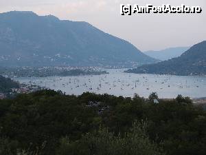 [P09] Statiunea Nydri la ceas de seara, vazuta venind dinspre Vassiliki » foto by alexvat
 - 
<span class="allrVoted glyphicon glyphicon-heart hidden" id="av465723"></span>
<a class="m-l-10 hidden" id="sv465723" onclick="voting_Foto_DelVot(,465723,16678)" role="button">șterge vot <span class="glyphicon glyphicon-remove"></span></a>
<a id="v9465723" class=" c-red"  onclick="voting_Foto_SetVot(465723)" role="button"><span class="glyphicon glyphicon-heart-empty"></span> <b>LIKE</b> = Votează poza</a> <img class="hidden"  id="f465723W9" src="/imagini/loader.gif" border="0" /><span class="AjErrMes hidden" id="e465723ErM"></span>