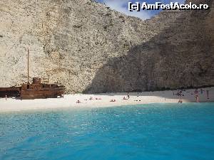 [P06] Navagio dupa ora 17... e mai linistita plaja si soarele mai placut!  » foto by laura_cb
 - 
<span class="allrVoted glyphicon glyphicon-heart hidden" id="av529316"></span>
<a class="m-l-10 hidden" id="sv529316" onclick="voting_Foto_DelVot(,529316,16837)" role="button">șterge vot <span class="glyphicon glyphicon-remove"></span></a>
<a id="v9529316" class=" c-red"  onclick="voting_Foto_SetVot(529316)" role="button"><span class="glyphicon glyphicon-heart-empty"></span> <b>LIKE</b> = Votează poza</a> <img class="hidden"  id="f529316W9" src="/imagini/loader.gif" border="0" /><span class="AjErrMes hidden" id="e529316ErM"></span>