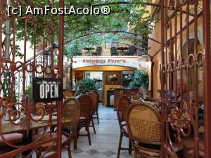 [P20] La pas pe străduțele frumoase din Chania, orașul vechi. Un restaurant frumos. » foto by maryka
 - 
<span class="allrVoted glyphicon glyphicon-heart hidden" id="av1201949"></span>
<a class="m-l-10 hidden" id="sv1201949" onclick="voting_Foto_DelVot(,1201949,16947)" role="button">șterge vot <span class="glyphicon glyphicon-remove"></span></a>
<a id="v91201949" class=" c-red"  onclick="voting_Foto_SetVot(1201949)" role="button"><span class="glyphicon glyphicon-heart-empty"></span> <b>LIKE</b> = Votează poza</a> <img class="hidden"  id="f1201949W9" src="/imagini/loader.gif" border="0" /><span class="AjErrMes hidden" id="e1201949ErM"></span>