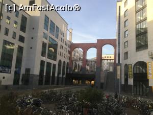 [P11] Arhitectura interesanta in Olanda » foto by mishu
 - 
<span class="allrVoted glyphicon glyphicon-heart hidden" id="av1152670"></span>
<a class="m-l-10 hidden" id="sv1152670" onclick="voting_Foto_DelVot(,1152670,17056)" role="button">șterge vot <span class="glyphicon glyphicon-remove"></span></a>
<a id="v91152670" class=" c-red"  onclick="voting_Foto_SetVot(1152670)" role="button"><span class="glyphicon glyphicon-heart-empty"></span> <b>LIKE</b> = Votează poza</a> <img class="hidden"  id="f1152670W9" src="/imagini/loader.gif" border="0" /><span class="AjErrMes hidden" id="e1152670ErM"></span>