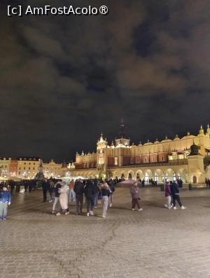 [P08] Centru vechi, seara » foto by sagitarius70
 - 
<span class="allrVoted glyphicon glyphicon-heart hidden" id="av1519751"></span>
<a class="m-l-10 hidden" id="sv1519751" onclick="voting_Foto_DelVot(,1519751,17319)" role="button">șterge vot <span class="glyphicon glyphicon-remove"></span></a>
<a id="v91519751" class=" c-red"  onclick="voting_Foto_SetVot(1519751)" role="button"><span class="glyphicon glyphicon-heart-empty"></span> <b>LIKE</b> = Votează poza</a> <img class="hidden"  id="f1519751W9" src="/imagini/loader.gif" border="0" /><span class="AjErrMes hidden" id="e1519751ErM"></span>