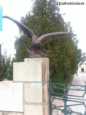 [P05] Chiar cred că sunt simboluri care te pot încărca pozitiv, cu moral!  » foto by Yersinia Pestis
 - 
<span class="allrVoted glyphicon glyphicon-heart hidden" id="av553607"></span>
<a class="m-l-10 hidden" id="sv553607" onclick="voting_Foto_DelVot(,553607,17409)" role="button">șterge vot <span class="glyphicon glyphicon-remove"></span></a>
<a id="v9553607" class=" c-red"  onclick="voting_Foto_SetVot(553607)" role="button"><span class="glyphicon glyphicon-heart-empty"></span> <b>LIKE</b> = Votează poza</a> <img class="hidden"  id="f553607W9" src="/imagini/loader.gif" border="0" /><span class="AjErrMes hidden" id="e553607ErM"></span>