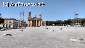 [P17] Saint Publius Square (The Granaires) si Biserica Parohiala Sfantul Publius. » foto by ovidiuyepi
 - 
<span class="allrVoted glyphicon glyphicon-heart hidden" id="av1231512"></span>
<a class="m-l-10 hidden" id="sv1231512" onclick="voting_Foto_DelVot(,1231512,17454)" role="button">șterge vot <span class="glyphicon glyphicon-remove"></span></a>
<a id="v91231512" class=" c-red"  onclick="voting_Foto_SetVot(1231512)" role="button"><span class="glyphicon glyphicon-heart-empty"></span> <b>LIKE</b> = Votează poza</a> <img class="hidden"  id="f1231512W9" src="/imagini/loader.gif" border="0" /><span class="AjErrMes hidden" id="e1231512ErM"></span>