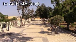 [P27] Alee pentru recreere in Gradina Botanica Argotti. » foto by ovidiuyepi
 - 
<span class="allrVoted glyphicon glyphicon-heart hidden" id="av1231522"></span>
<a class="m-l-10 hidden" id="sv1231522" onclick="voting_Foto_DelVot(,1231522,17454)" role="button">șterge vot <span class="glyphicon glyphicon-remove"></span></a>
<a id="v91231522" class=" c-red"  onclick="voting_Foto_SetVot(1231522)" role="button"><span class="glyphicon glyphicon-heart-empty"></span> <b>LIKE</b> = Votează poza</a> <img class="hidden"  id="f1231522W9" src="/imagini/loader.gif" border="0" /><span class="AjErrMes hidden" id="e1231522ErM"></span>