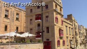 [P04] Hotel Luciano al Porto. ,,Cladirea cu balcoane rosii”. » foto by ovidiuyepi
 - 
<span class="allrVoted glyphicon glyphicon-heart hidden" id="av1277236"></span>
<a class="m-l-10 hidden" id="sv1277236" onclick="voting_Foto_DelVot(,1277236,17454)" role="button">șterge vot <span class="glyphicon glyphicon-remove"></span></a>
<a id="v91277236" class=" c-red"  onclick="voting_Foto_SetVot(1277236)" role="button"><span class="glyphicon glyphicon-heart-empty"></span> <b>LIKE</b> = Votează poza</a> <img class="hidden"  id="f1277236W9" src="/imagini/loader.gif" border="0" /><span class="AjErrMes hidden" id="e1277236ErM"></span>