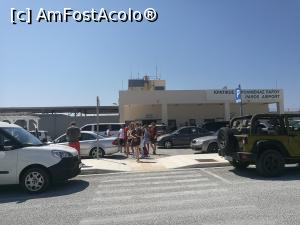 [P06] Micul aeroport din Paros » foto by crismis
 - 
<span class="allrVoted glyphicon glyphicon-heart hidden" id="av1009227"></span>
<a class="m-l-10 hidden" id="sv1009227" onclick="voting_Foto_DelVot(,1009227,17461)" role="button">șterge vot <span class="glyphicon glyphicon-remove"></span></a>
<a id="v91009227" class=" c-red"  onclick="voting_Foto_SetVot(1009227)" role="button"><span class="glyphicon glyphicon-heart-empty"></span> <b>LIKE</b> = Votează poza</a> <img class="hidden"  id="f1009227W9" src="/imagini/loader.gif" border="0" /><span class="AjErrMes hidden" id="e1009227ErM"></span>