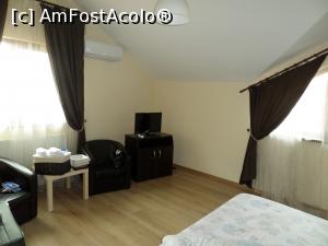 [P08] Camera noastră.  » foto by Safta Radu
 - 
<span class="allrVoted glyphicon glyphicon-heart hidden" id="av1059493"></span>
<a class="m-l-10 hidden" id="sv1059493" onclick="voting_Foto_DelVot(,1059493,17463)" role="button">șterge vot <span class="glyphicon glyphicon-remove"></span></a>
<a id="v91059493" class=" c-red"  onclick="voting_Foto_SetVot(1059493)" role="button"><span class="glyphicon glyphicon-heart-empty"></span> <b>LIKE</b> = Votează poza</a> <img class="hidden"  id="f1059493W9" src="/imagini/loader.gif" border="0" /><span class="AjErrMes hidden" id="e1059493ErM"></span>