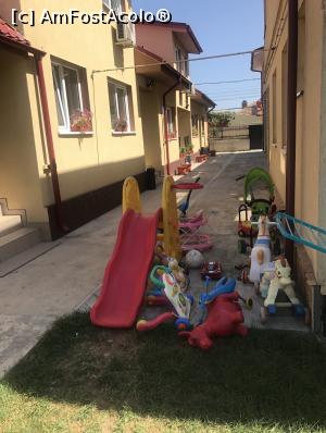 [P01] Jucarii murdare puse sa se joaca copii cu ele » foto by scufita22
 - 
<span class="allrVoted glyphicon glyphicon-heart hidden" id="av1146886"></span>
<a class="m-l-10 hidden" id="sv1146886" onclick="voting_Foto_DelVot(,1146886,17504)" role="button">șterge vot <span class="glyphicon glyphicon-remove"></span></a>
<a id="v91146886" class=" c-red"  onclick="voting_Foto_SetVot(1146886)" role="button"><span class="glyphicon glyphicon-heart-empty"></span> <b>LIKE</b> = Votează poza</a> <img class="hidden"  id="f1146886W9" src="/imagini/loader.gif" border="0" /><span class="AjErrMes hidden" id="e1146886ErM"></span>