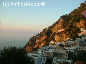 [P01] Positano, la rasarit. Vedere de pe terasa » foto by elenamanea
 - 
<span class="allrVoted glyphicon glyphicon-heart hidden" id="av707307"></span>
<a class="m-l-10 hidden" id="sv707307" onclick="voting_Foto_DelVot(,707307,17505)" role="button">șterge vot <span class="glyphicon glyphicon-remove"></span></a>
<a id="v9707307" class=" c-red"  onclick="voting_Foto_SetVot(707307)" role="button"><span class="glyphicon glyphicon-heart-empty"></span> <b>LIKE</b> = Votează poza</a> <img class="hidden"  id="f707307W9" src="/imagini/loader.gif" border="0" /><span class="AjErrMes hidden" id="e707307ErM"></span>