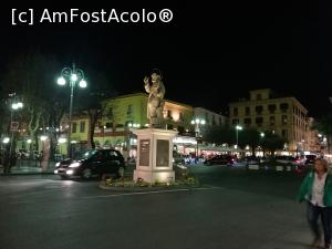 [P04] Piazza Tasso seara » foto by crismis
 - 
<span class="allrVoted glyphicon glyphicon-heart hidden" id="av961167"></span>
<a class="m-l-10 hidden" id="sv961167" onclick="voting_Foto_DelVot(,961167,17505)" role="button">șterge vot <span class="glyphicon glyphicon-remove"></span></a>
<a id="v9961167" class=" c-red"  onclick="voting_Foto_SetVot(961167)" role="button"><span class="glyphicon glyphicon-heart-empty"></span> <b>LIKE</b> = Votează poza</a> <img class="hidden"  id="f961167W9" src="/imagini/loader.gif" border="0" /><span class="AjErrMes hidden" id="e961167ErM"></span>