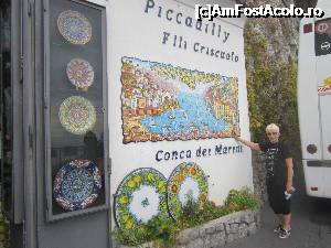 [P09] Magazin cu produse din ceramica in Conca dei Marini » foto by bica adriana
 - 
<span class="allrVoted glyphicon glyphicon-heart hidden" id="av695216"></span>
<a class="m-l-10 hidden" id="sv695216" onclick="voting_Foto_DelVot(,695216,17505)" role="button">șterge vot <span class="glyphicon glyphicon-remove"></span></a>
<a id="v9695216" class=" c-red"  onclick="voting_Foto_SetVot(695216)" role="button"><span class="glyphicon glyphicon-heart-empty"></span> <b>LIKE</b> = Votează poza</a> <img class="hidden"  id="f695216W9" src="/imagini/loader.gif" border="0" /><span class="AjErrMes hidden" id="e695216ErM"></span>