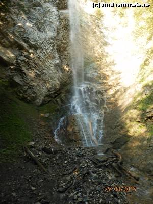[P19] Cascada din Horn, partea de jos a căderii de apă » foto by Yersinia Pestis
 - 
<span class="allrVoted glyphicon glyphicon-heart hidden" id="av660652"></span>
<a class="m-l-10 hidden" id="sv660652" onclick="voting_Foto_DelVot(,660652,17524)" role="button">șterge vot <span class="glyphicon glyphicon-remove"></span></a>
<a id="v9660652" class=" c-red"  onclick="voting_Foto_SetVot(660652)" role="button"><span class="glyphicon glyphicon-heart-empty"></span> <b>LIKE</b> = Votează poza</a> <img class="hidden"  id="f660652W9" src="/imagini/loader.gif" border="0" /><span class="AjErrMes hidden" id="e660652ErM"></span>