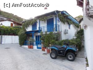 [P02] Panagia - Albastrul grecesc al lemnăriei. Casa îmbrăcată în iederă.  » foto by Daisy Petal
 - 
<span class="allrVoted glyphicon glyphicon-heart hidden" id="av1108223"></span>
<a class="m-l-10 hidden" id="sv1108223" onclick="voting_Foto_DelVot(,1108223,17592)" role="button">șterge vot <span class="glyphicon glyphicon-remove"></span></a>
<a id="v91108223" class=" c-red"  onclick="voting_Foto_SetVot(1108223)" role="button"><span class="glyphicon glyphicon-heart-empty"></span> <b>LIKE</b> = Votează poza</a> <img class="hidden"  id="f1108223W9" src="/imagini/loader.gif" border="0" /><span class="AjErrMes hidden" id="e1108223ErM"></span>