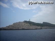 [P04] Farul din Lefkada,de unde se spune ca s-a aruncat Afrodita. » foto by ciocani elena*
 - 
<span class="allrVoted glyphicon glyphicon-heart hidden" id="av91768"></span>
<a class="m-l-10 hidden" id="sv91768" onclick="voting_Foto_DelVot(,91768,17593)" role="button">șterge vot <span class="glyphicon glyphicon-remove"></span></a>
<a id="v991768" class=" c-red"  onclick="voting_Foto_SetVot(91768)" role="button"><span class="glyphicon glyphicon-heart-empty"></span> <b>LIKE</b> = Votează poza</a> <img class="hidden"  id="f91768W9" src="/imagini/loader.gif" border="0" /><span class="AjErrMes hidden" id="e91768ErM"></span>