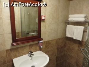 [P11] Baie - Red Confort Hotel - Alexandria.  » foto by tata123 🔱
 - 
<span class="allrVoted glyphicon glyphicon-heart hidden" id="av872974"></span>
<a class="m-l-10 hidden" id="sv872974" onclick="voting_Foto_DelVot(,872974,17612)" role="button">șterge vot <span class="glyphicon glyphicon-remove"></span></a>
<a id="v9872974" class=" c-red"  onclick="voting_Foto_SetVot(872974)" role="button"><span class="glyphicon glyphicon-heart-empty"></span> <b>LIKE</b> = Votează poza</a> <img class="hidden"  id="f872974W9" src="/imagini/loader.gif" border="0" /><span class="AjErrMes hidden" id="e872974ErM"></span>