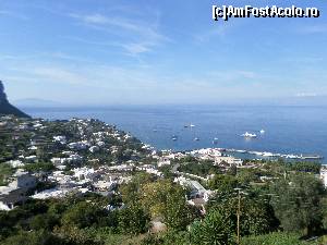 [P01] pentru introducerea in atmosfera vedere din Capri asupra portului Marina Grande » foto by amero
 - 
<span class="allrVoted glyphicon glyphicon-heart hidden" id="av567056"></span>
<a class="m-l-10 hidden" id="sv567056" onclick="voting_Foto_DelVot(,567056,17642)" role="button">șterge vot <span class="glyphicon glyphicon-remove"></span></a>
<a id="v9567056" class=" c-red"  onclick="voting_Foto_SetVot(567056)" role="button"><span class="glyphicon glyphicon-heart-empty"></span> <b>LIKE</b> = Votează poza</a> <img class="hidden"  id="f567056W9" src="/imagini/loader.gif" border="0" /><span class="AjErrMes hidden" id="e567056ErM"></span>