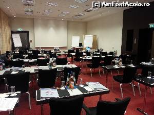 [P19] sala de conferinta / seminar cu toate dotarile » foto by Dan&Ema
 - 
<span class="allrVoted glyphicon glyphicon-heart hidden" id="av569422"></span>
<a class="m-l-10 hidden" id="sv569422" onclick="voting_Foto_DelVot(,569422,17673)" role="button">șterge vot <span class="glyphicon glyphicon-remove"></span></a>
<a id="v9569422" class=" c-red"  onclick="voting_Foto_SetVot(569422)" role="button"><span class="glyphicon glyphicon-heart-empty"></span> <b>LIKE</b> = Votează poza</a> <img class="hidden"  id="f569422W9" src="/imagini/loader.gif" border="0" /><span class="AjErrMes hidden" id="e569422ErM"></span>