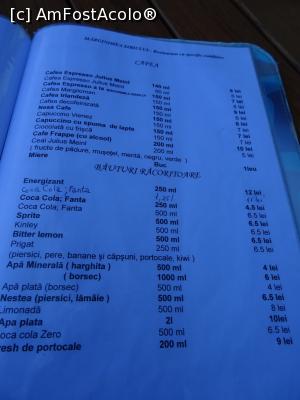 [P19] Filă din meniu - Restaurant-pensiune „Mărginimea Sibiului”, lângă Orlat.  » foto by tata123 🔱
 - 
<span class="allrVoted glyphicon glyphicon-heart hidden" id="av1014043"></span>
<a class="m-l-10 hidden" id="sv1014043" onclick="voting_Foto_DelVot(,1014043,17702)" role="button">șterge vot <span class="glyphicon glyphicon-remove"></span></a>
<a id="v91014043" class=" c-red"  onclick="voting_Foto_SetVot(1014043)" role="button"><span class="glyphicon glyphicon-heart-empty"></span> <b>LIKE</b> = Votează poza</a> <img class="hidden"  id="f1014043W9" src="/imagini/loader.gif" border="0" /><span class="AjErrMes hidden" id="e1014043ErM"></span>