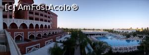 [P05] O parte laterală a hotelului și piscina mare » foto by Alina53
 - 
<span class="allrVoted glyphicon glyphicon-heart hidden" id="av926042"></span>
<a class="m-l-10 hidden" id="sv926042" onclick="voting_Foto_DelVot(,926042,17723)" role="button">șterge vot <span class="glyphicon glyphicon-remove"></span></a>
<a id="v9926042" class=" c-red"  onclick="voting_Foto_SetVot(926042)" role="button"><span class="glyphicon glyphicon-heart-empty"></span> <b>LIKE</b> = Votează poza</a> <img class="hidden"  id="f926042W9" src="/imagini/loader.gif" border="0" /><span class="AjErrMes hidden" id="e926042ErM"></span>