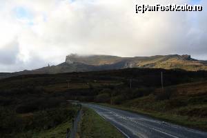 [P11] Lăsasem deja The Old Man of Storr în spate și ne îndreptam spre Kilt Rock » foto by ariciu
 - 
<span class="allrVoted glyphicon glyphicon-heart hidden" id="av575207"></span>
<a class="m-l-10 hidden" id="sv575207" onclick="voting_Foto_DelVot(,575207,17740)" role="button">șterge vot <span class="glyphicon glyphicon-remove"></span></a>
<a id="v9575207" class=" c-red"  onclick="voting_Foto_SetVot(575207)" role="button"><span class="glyphicon glyphicon-heart-empty"></span> <b>LIKE</b> = Votează poza</a> <img class="hidden"  id="f575207W9" src="/imagini/loader.gif" border="0" /><span class="AjErrMes hidden" id="e575207ErM"></span>