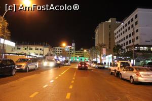 [P24] Aqaba, My Hotel, Strada Al Nahda, în plan îndepărtat, verde, era intrarea la Parcul Aqaba așezat între două străzi cu sensuri diferite » foto by mprofeanu
 - 
<span class="allrVoted glyphicon glyphicon-heart hidden" id="av921579"></span>
<a class="m-l-10 hidden" id="sv921579" onclick="voting_Foto_DelVot(,921579,17763)" role="button">șterge vot <span class="glyphicon glyphicon-remove"></span></a>
<a id="v9921579" class=" c-red"  onclick="voting_Foto_SetVot(921579)" role="button"><span class="glyphicon glyphicon-heart-empty"></span> <b>LIKE</b> = Votează poza</a> <img class="hidden"  id="f921579W9" src="/imagini/loader.gif" border="0" /><span class="AjErrMes hidden" id="e921579ErM"></span>