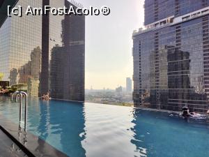 [P40] Eastin Sathorn Hotel - la piscină » foto by crismis
 - 
<span class="allrVoted glyphicon glyphicon-heart hidden" id="av1358623"></span>
<a class="m-l-10 hidden" id="sv1358623" onclick="voting_Foto_DelVot(,1358623,17808)" role="button">șterge vot <span class="glyphicon glyphicon-remove"></span></a>
<a id="v91358623" class=" c-red"  onclick="voting_Foto_SetVot(1358623)" role="button"><span class="glyphicon glyphicon-heart-empty"></span> <b>LIKE</b> = Votează poza</a> <img class="hidden"  id="f1358623W9" src="/imagini/loader.gif" border="0" /><span class="AjErrMes hidden" id="e1358623ErM"></span>