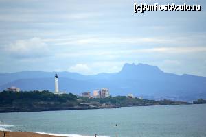 [P02] Bayonne - detaliu la poza anterioară. Se văd hotelurile din Biarritz.  » foto by makuy*
 - 
<span class="allrVoted glyphicon glyphicon-heart hidden" id="av581788"></span>
<a class="m-l-10 hidden" id="sv581788" onclick="voting_Foto_DelVot(,581788,17826)" role="button">șterge vot <span class="glyphicon glyphicon-remove"></span></a>
<a id="v9581788" class=" c-red"  onclick="voting_Foto_SetVot(581788)" role="button"><span class="glyphicon glyphicon-heart-empty"></span> <b>LIKE</b> = Votează poza</a> <img class="hidden"  id="f581788W9" src="/imagini/loader.gif" border="0" /><span class="AjErrMes hidden" id="e581788ErM"></span>