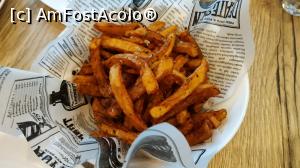[P13] Hotel Otopeni - restaurant » foto by elenaadina
 - 
<span class="allrVoted glyphicon glyphicon-heart hidden" id="av1345236"></span>
<a class="m-l-10 hidden" id="sv1345236" onclick="voting_Foto_DelVot(,1345236,17869)" role="button">șterge vot <span class="glyphicon glyphicon-remove"></span></a>
<a id="v91345236" class=" c-red"  onclick="voting_Foto_SetVot(1345236)" role="button"><span class="glyphicon glyphicon-heart-empty"></span> <b>LIKE</b> = Votează poza</a> <img class="hidden"  id="f1345236W9" src="/imagini/loader.gif" border="0" /><span class="AjErrMes hidden" id="e1345236ErM"></span>