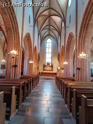 [P24] Uppsala, Biserica Sfânta Treime, Vedere spre Altar » foto by mprofeanu
 - 
<span class="allrVoted glyphicon glyphicon-heart hidden" id="av1513400"></span>
<a class="m-l-10 hidden" id="sv1513400" onclick="voting_Foto_DelVot(,1513400,17905)" role="button">șterge vot <span class="glyphicon glyphicon-remove"></span></a>
<a id="v91513400" class=" c-red"  onclick="voting_Foto_SetVot(1513400)" role="button"><span class="glyphicon glyphicon-heart-empty"></span> <b>LIKE</b> = Votează poza</a> <img class="hidden"  id="f1513400W9" src="/imagini/loader.gif" border="0" /><span class="AjErrMes hidden" id="e1513400ErM"></span>