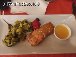 [P42] Somon  cu garnitură de cartofi cu spanac - cină a la carte » foto by Green🦋
 - 
<span class="allrVoted glyphicon glyphicon-heart hidden" id="av1385490"></span>
<a class="m-l-10 hidden" id="sv1385490" onclick="voting_Foto_DelVot(,1385490,17951)" role="button">șterge vot <span class="glyphicon glyphicon-remove"></span></a>
<a id="v91385490" class=" c-red"  onclick="voting_Foto_SetVot(1385490)" role="button"><span class="glyphicon glyphicon-heart-empty"></span> <b>LIKE</b> = Votează poza</a> <img class="hidden"  id="f1385490W9" src="/imagini/loader.gif" border="0" /><span class="AjErrMes hidden" id="e1385490ErM"></span>