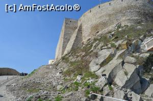 [P16] Bastionul văzut de lângă stația superioară a telecabinei.  » foto by Ioan Raita
 - 
<span class="allrVoted glyphicon glyphicon-heart hidden" id="av728258"></span>
<a class="m-l-10 hidden" id="sv728258" onclick="voting_Foto_DelVot(,728258,17970)" role="button">șterge vot <span class="glyphicon glyphicon-remove"></span></a>
<a id="v9728258" class=" c-red"  onclick="voting_Foto_SetVot(728258)" role="button"><span class="glyphicon glyphicon-heart-empty"></span> <b>LIKE</b> = Votează poza</a> <img class="hidden"  id="f728258W9" src="/imagini/loader.gif" border="0" /><span class="AjErrMes hidden" id="e728258ErM"></span>